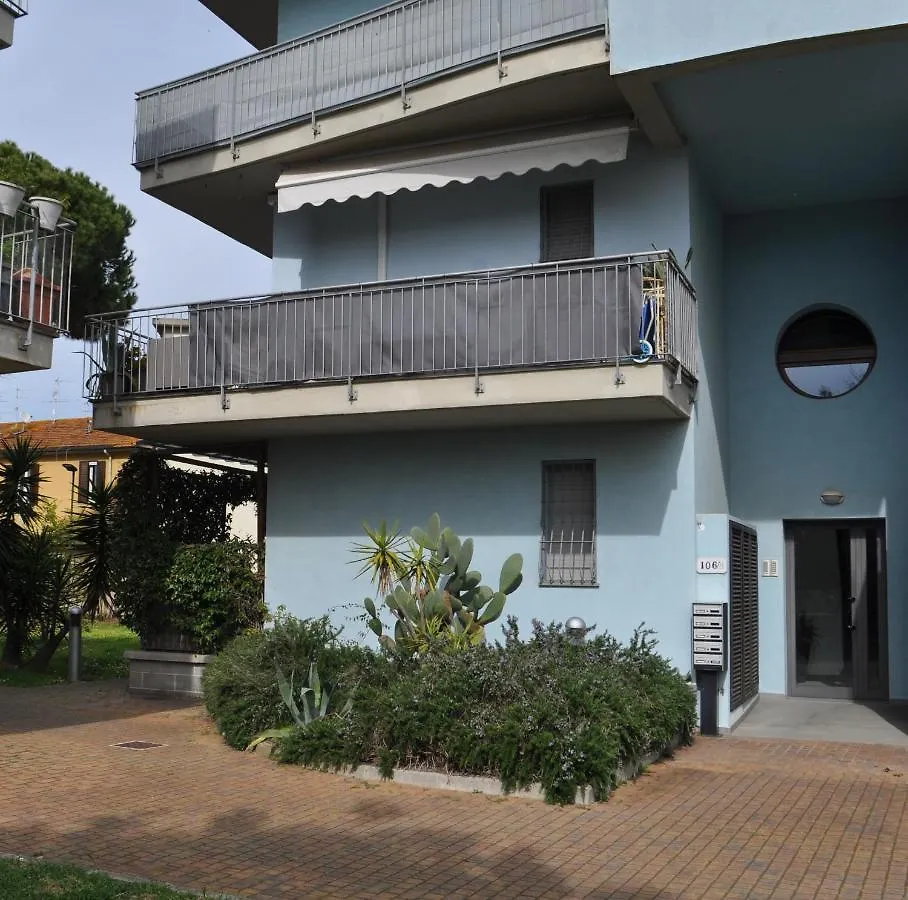 La Casa Sul Canale A Viareggio, Fra Mare E Toscana Apartment  Viareggio